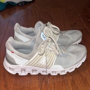 OnCloud Shoes Cloudswift Glacier/White WomenSize 7